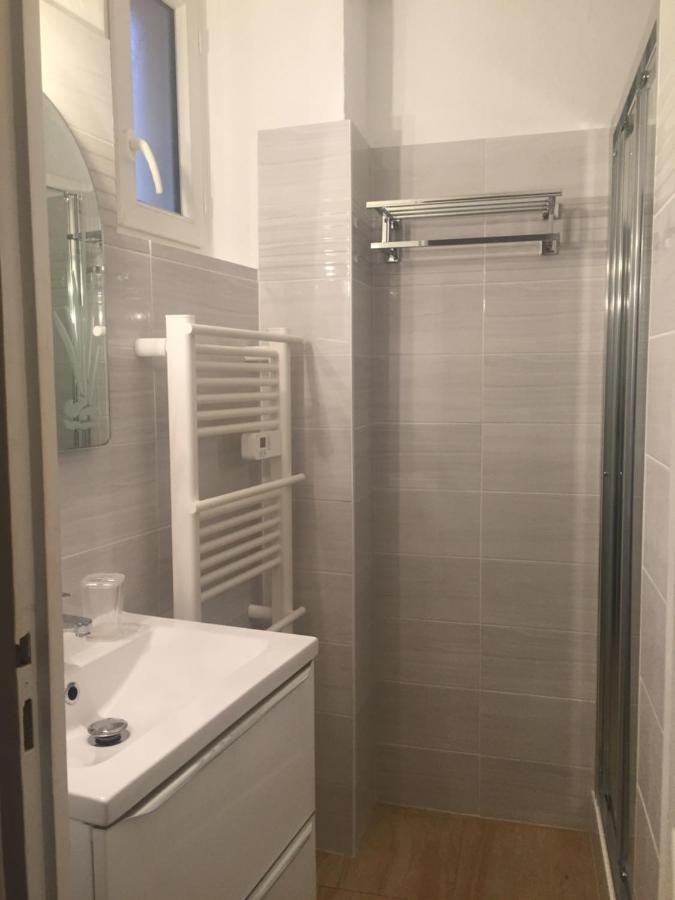 6 Rue De La Tourraque Apartment อองทีบส์ ภายนอก รูปภาพ