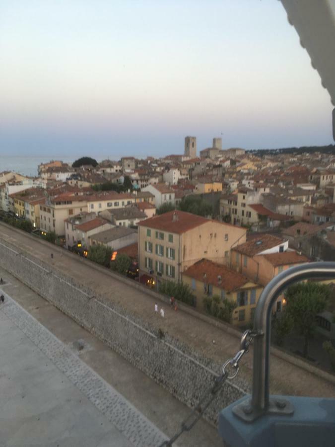 6 Rue De La Tourraque Apartment อองทีบส์ ภายนอก รูปภาพ